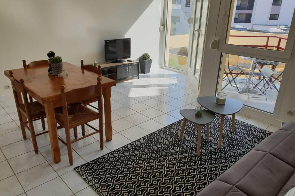 Appartement Plage De Trestraou Perros-Guirec Bagian luar foto